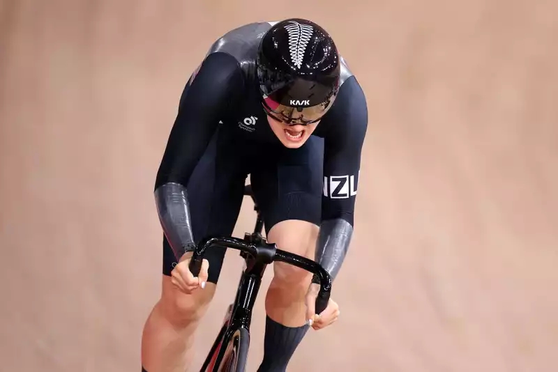 New Zealand's Andrews Receives Fine, Not Medal, at Commonwealth Games