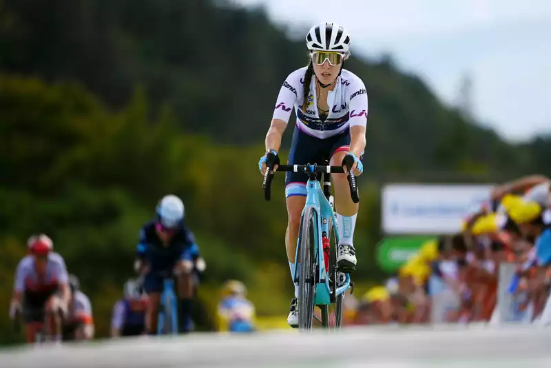 Shirin van Unrooy: I learned to suffer more than ever in the Tour de France Fam