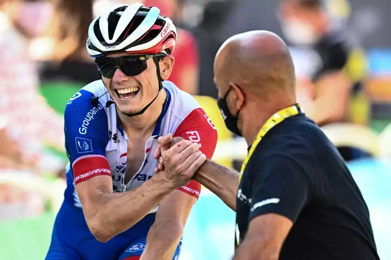 Tour de France, Gaudoux Wins Battle with Quintana to Take 4th Place