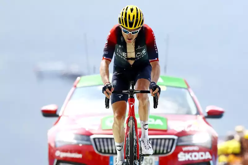 Thomas Loses Time, But Stays in Podium Position in Tour de France