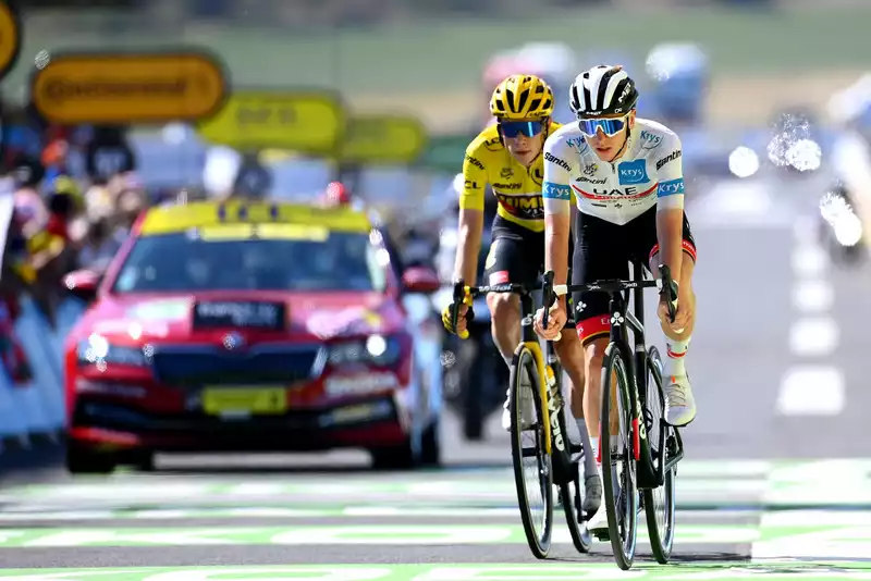 Vingegaard torments Pogacar at Tour de France