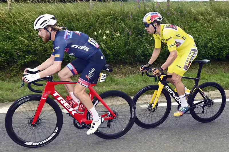 Quinn Simmons Van Aert and Pogacar changed the breakaway group at the Tour de France.