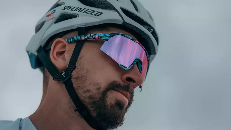 Peter Sagan and 100% shine in their latest Tour de France collaboration