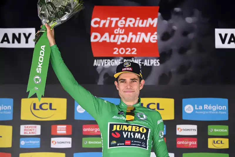 Wout van Aert injured his knee in training camp before the Tour de France.