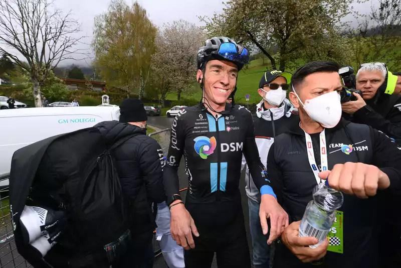 Bardet and Degenkolb Lead DSM's Tour Delegation; Departing Søren Kragh Andersen Absent