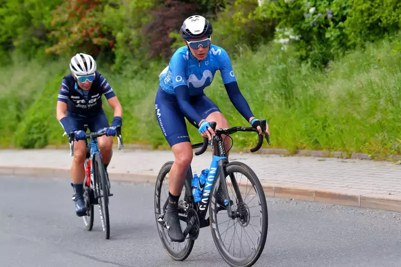 Frenchwoman Biernik extends contract with Movistar ahead of Tour de France femme