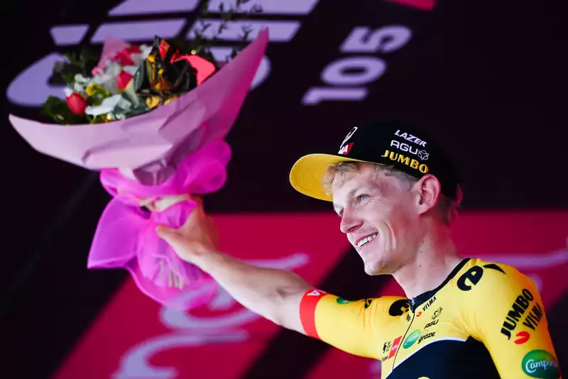 Bouman takes stage win at Giro d'Italia