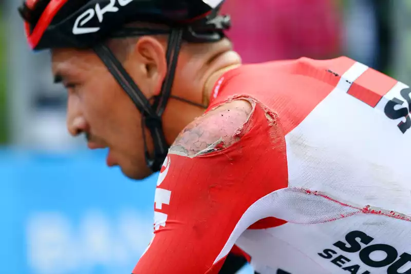 Lerangue Caleb Yuan, who crashed in the first stage of the Giro d'Italia, is more disappointed than injured.