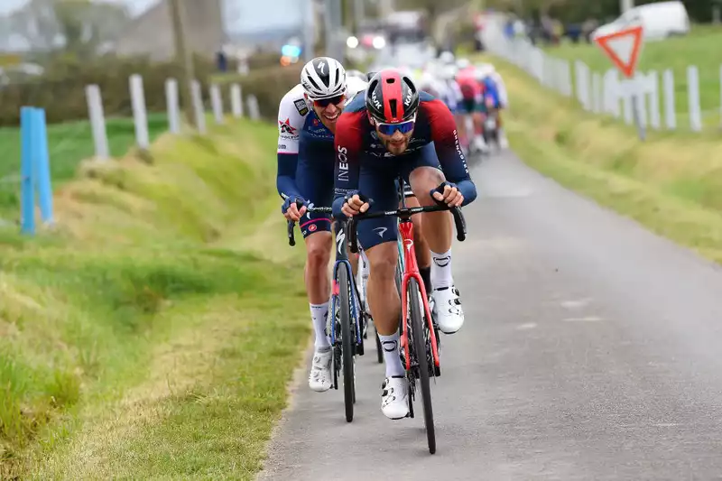 Gana Races Hard on Circuit de la Sarthe, Peaks for Paris-Roubaix