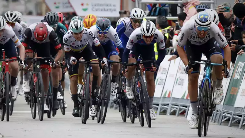 Witnesses Harsh scenes at Volta a Catalunya