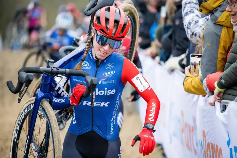 Shirin van Unrooy's Trek Boone Stolen Ahead of Benidorm World Cup