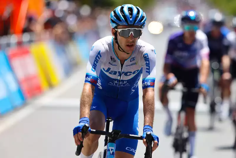 Simon Yates and Jay Vine crack and win the Tour Down Under.