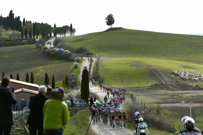 Strade Bianche's peloton adjusts equipment and strategy in final recon ride