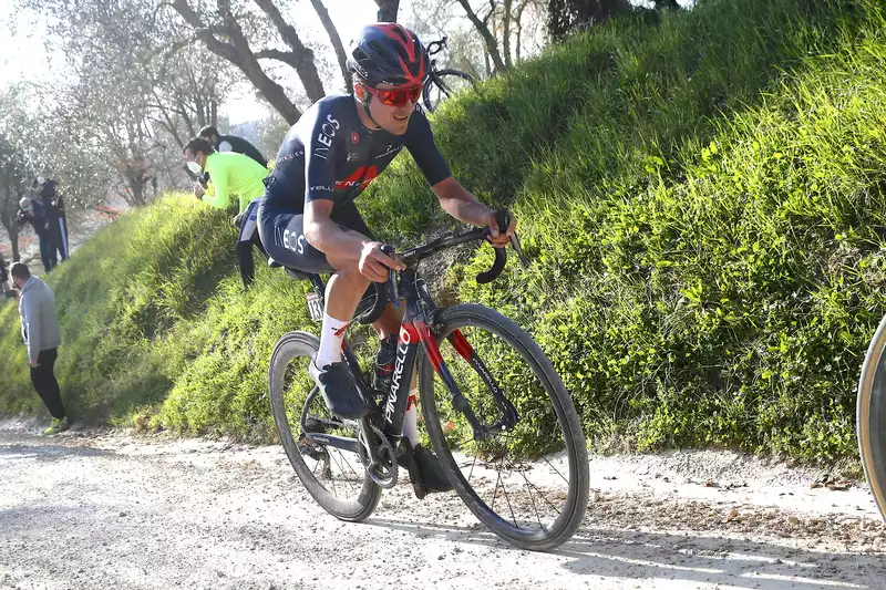 Pidcock misses Strade Bianche with stomach virus