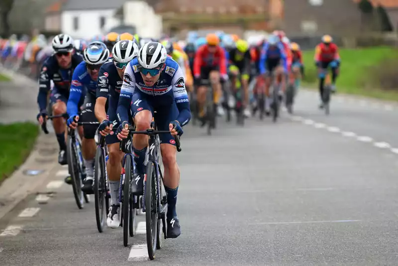 Sutil-Quickstep Slows Pace at Omloop Het Niusbrod