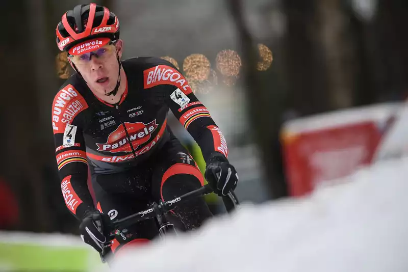 Sweck and Betsema close out cyclocross season with solo victories in Oostmalle