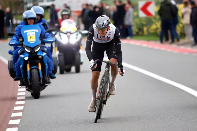 Paris-Roubaix is the ultimate challenge for pogacars," predicts Alain Piper