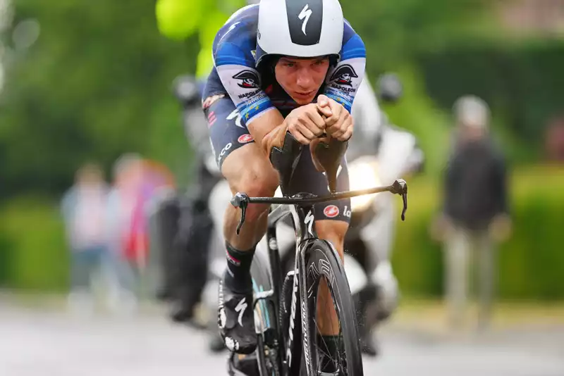 I wanted to take a risk" - Evenpoel falls in the Belgian TT Championships