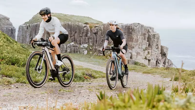 Bosch enters lightweight e-bike motor market with Performance Line SX motors (Japanese only)