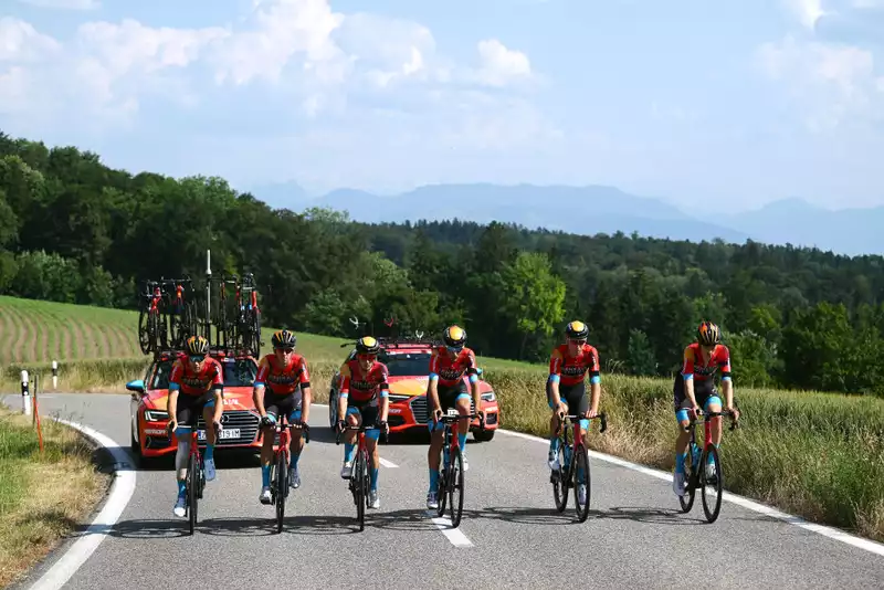 Bahrain wins the final stage of the Tour de Suisse.