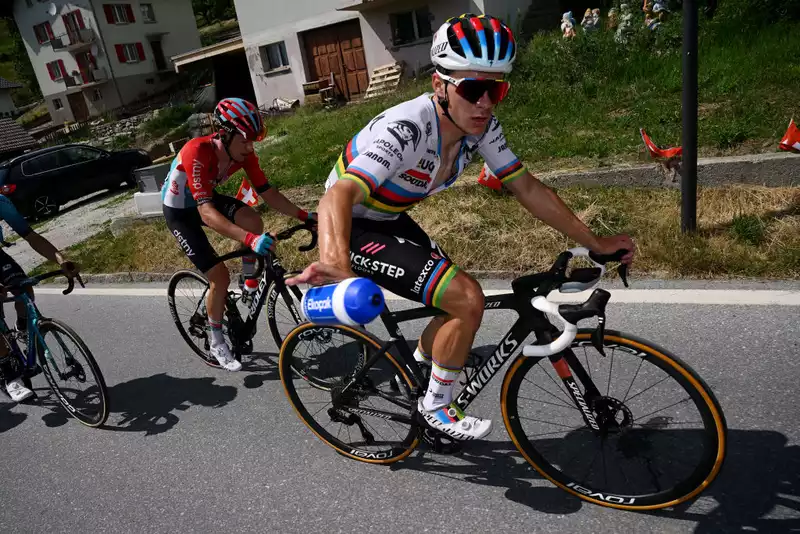 Lemko Evenpoel continues to push on in the Tour de Suisse.