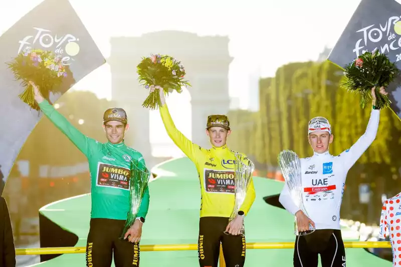 Tour de France Proposes Broadcasting Team Radio Conversations, but Pros and Cons