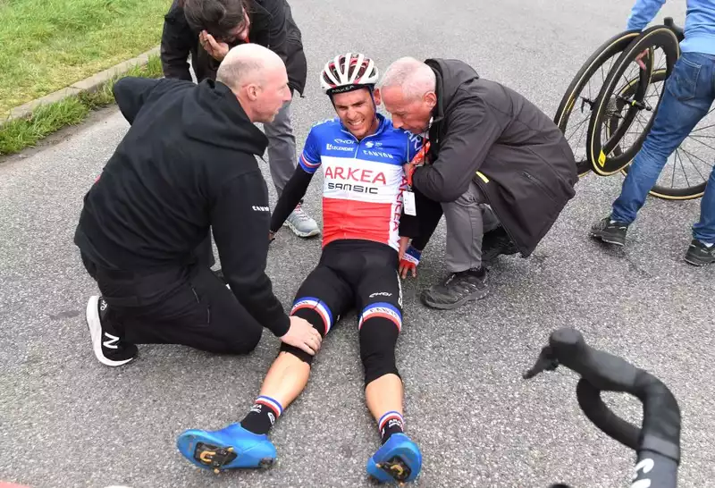 Arkea Samsic does not object to Barguil's Paris-Nice disqualification.