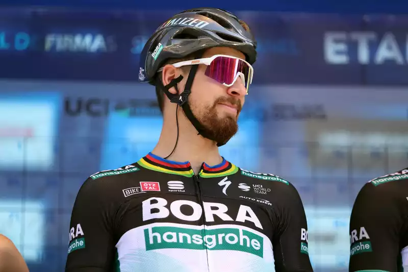 Peter Sagan of Beulah Hansgrohe joins Paris - Nice.