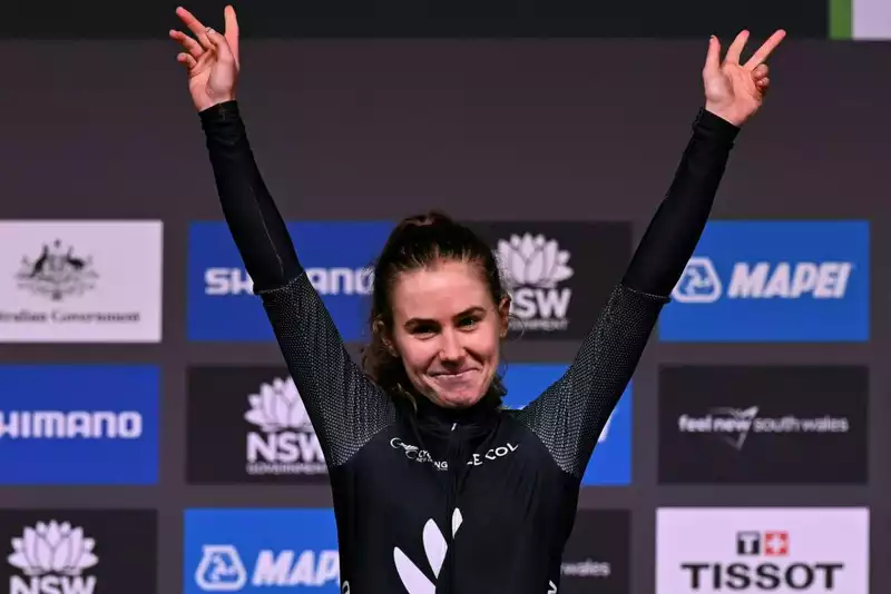 Niamh Fisher-Black leads a youthful New Zealand women's team to the Road World Championships.