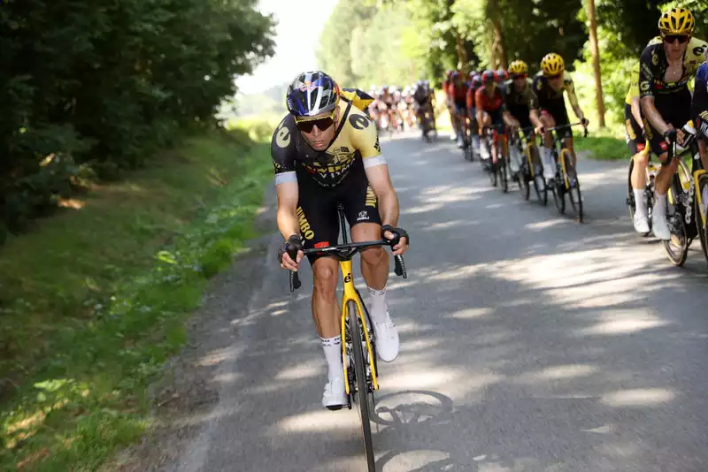 Van Aert denies leaving Tour de France: "It's all just a rumor.