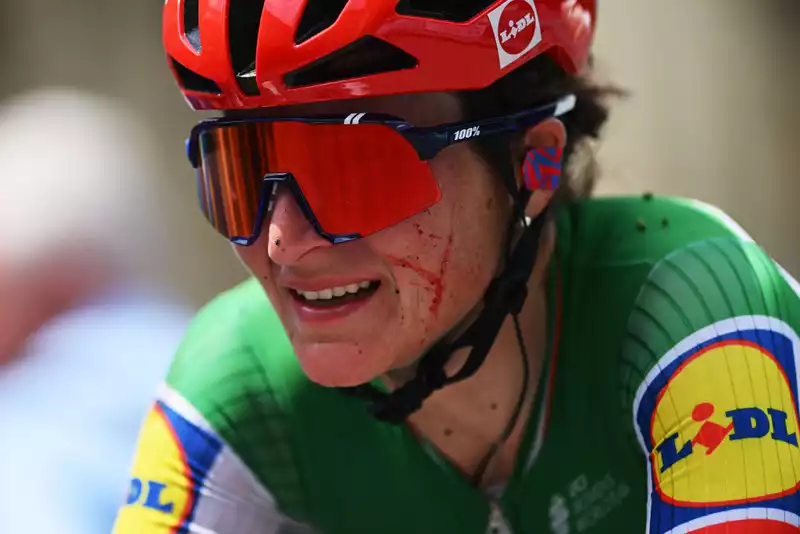 Elisa Longo Borghini Abandons Giro d'Italia After Heavy Crash on Stage 5