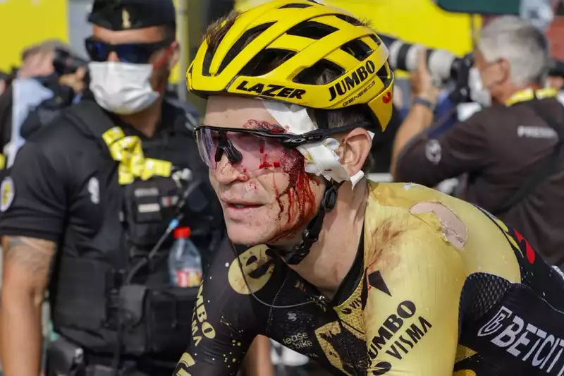 Sepp Kuss Finishes Tour de France Stage 20 Despite Bloodied and Bandaged from Crash