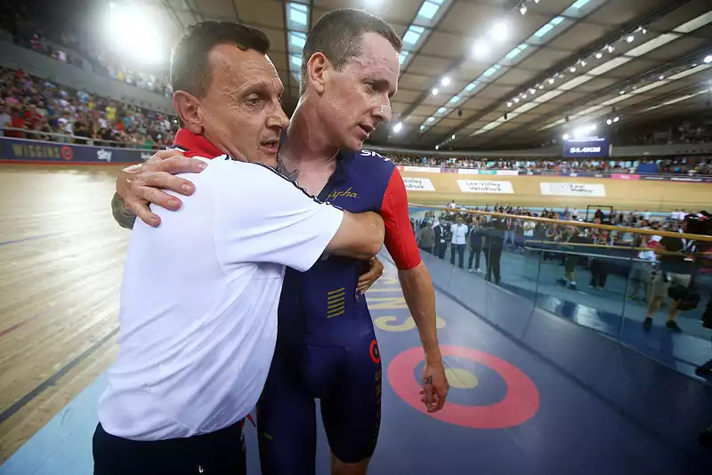 Former British cycling coach Heiko Salzwedel dies.