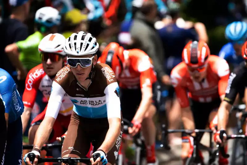 Romain Bardet Eliminates Mechanical Problems and Time Losses at Tour Down Under