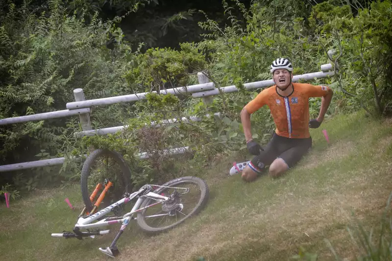 Mathieu van der Pol Crashes in Olympic Mountain Bike Race