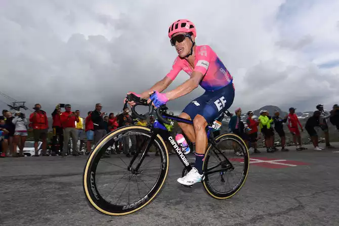 Uran Recovers from Crash at Vuelta a España