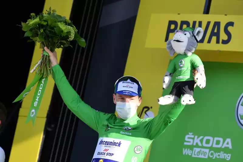 Sean Kelly Sam Bennett overcomes hardships to deserve Tour de France green jersey