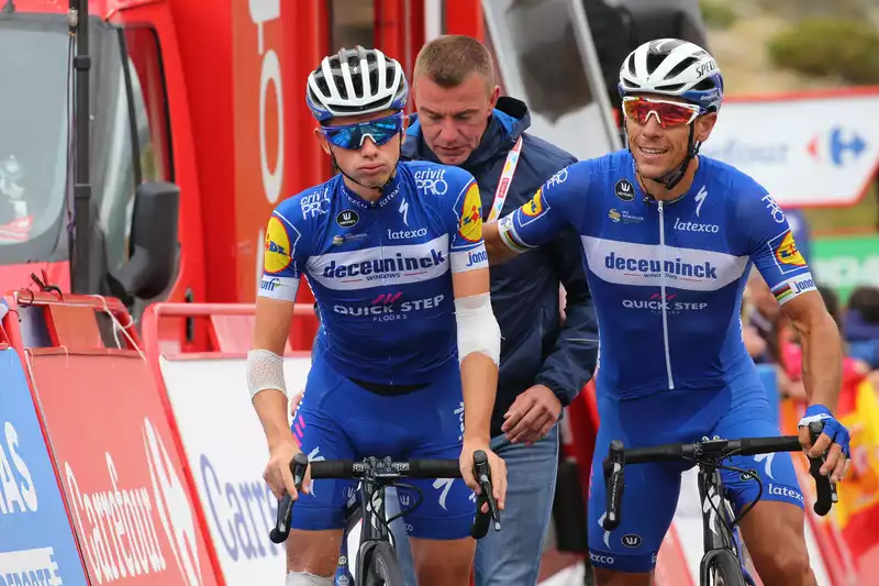 Vuelta a España, Knox Falls Outside Top 10, But Compliments Teammates