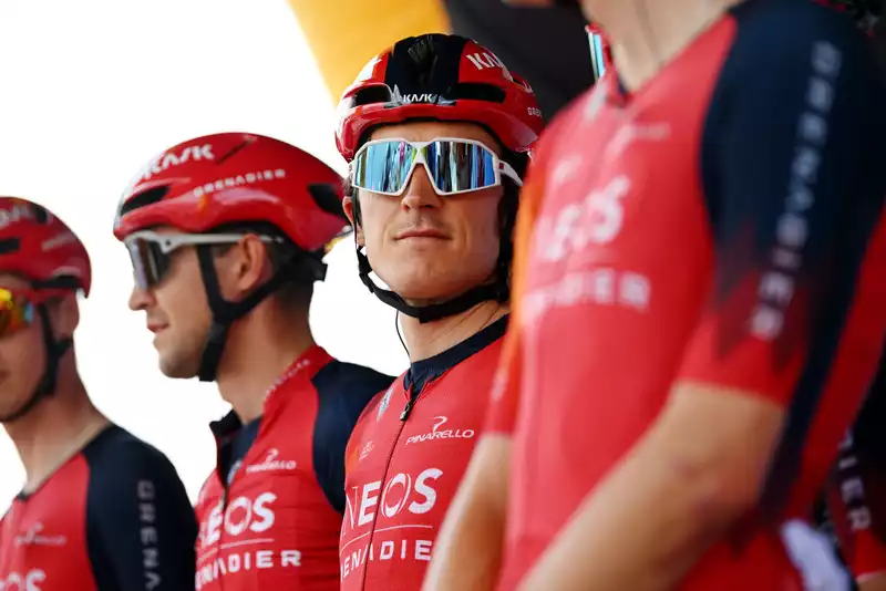 Geraint Thomas will race with the Ineos Grenadier until 2025