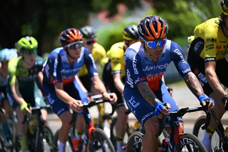 I was at my limit" - Recovering Ewan runs out of steam in the first stage of the Tour Down Under