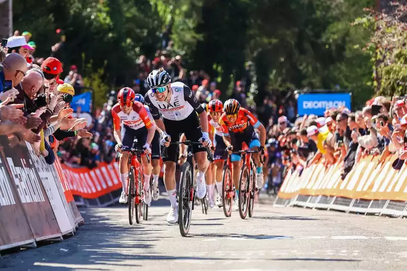 La Flèche Wallonne in 2024, to climb the Mule de Huy four times.